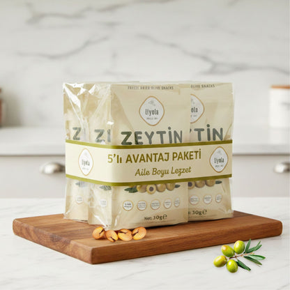 Liyola Freeze Dry El Kırması Çekirdeksiz Yeşil Zeytin, Artisan Collection Dondurularak Kurutulmuş Çıtır Zeytin 30g